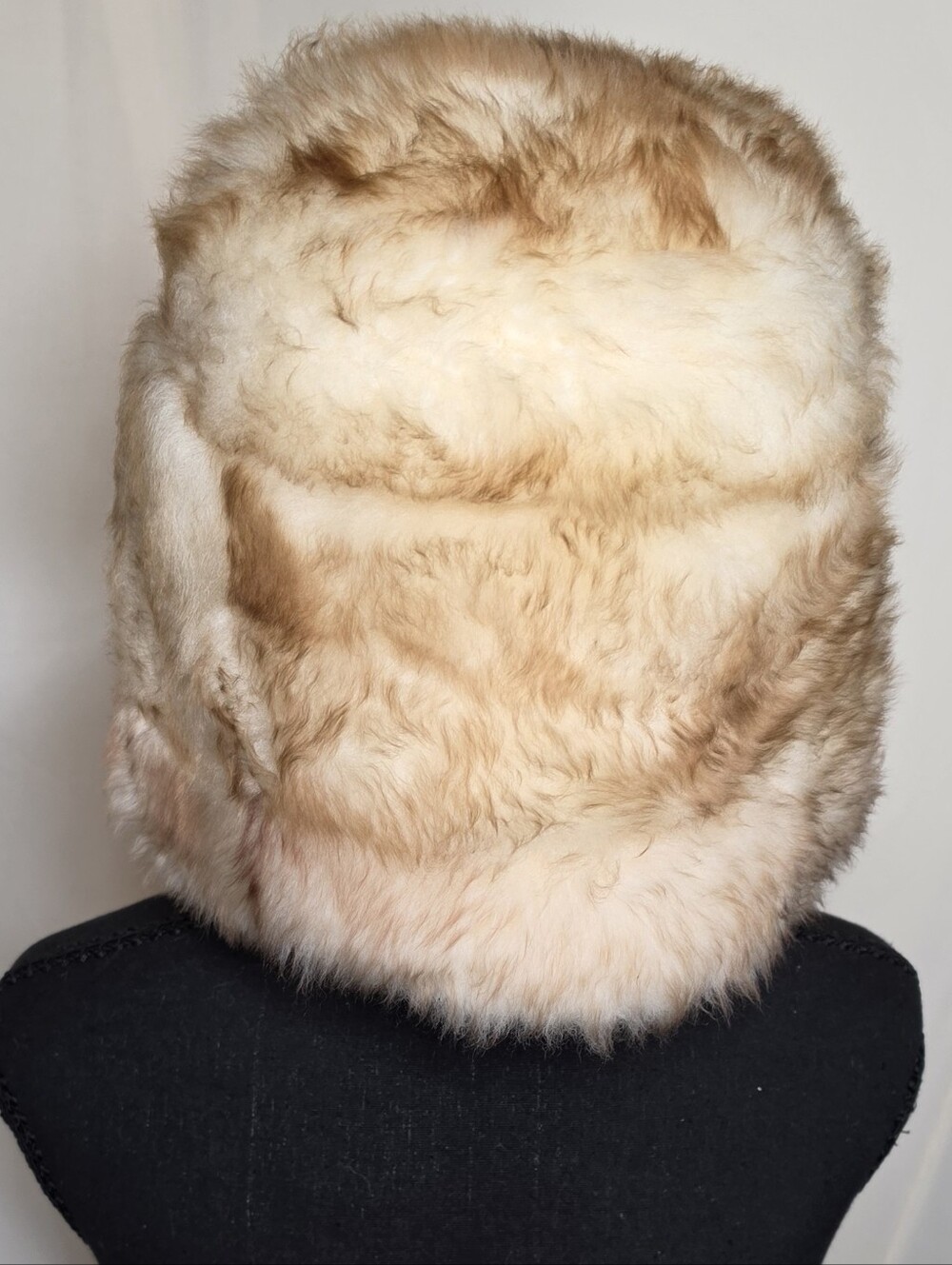 Vintage Mr John Sportifs New York Paris Fur Winter Hat Pillbox Cream Tan M